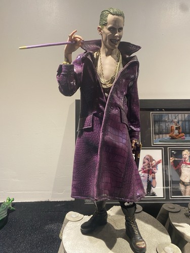 Statue joker suicide squad - joker,