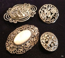 lot de 4  beaux bijoux anciens en argent , broche, bouton pays de Galles