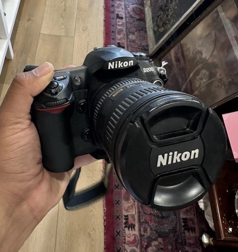 Nikon d200 digital slr - 10.2, mp