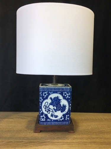 Lampe porcelaine bleue - , et