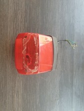 feu arriere endommagé sh50