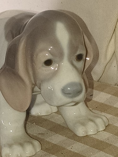 Figurine chien chiot - 🐶,