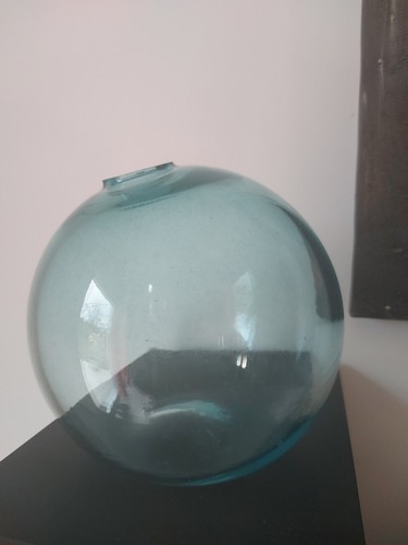 Vase boule design - , signé