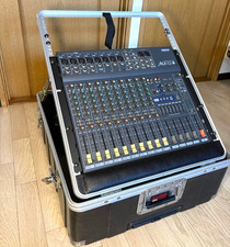 Table de mixage analogique