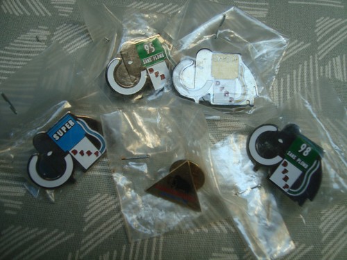 Pins mammouth neuf - pins,