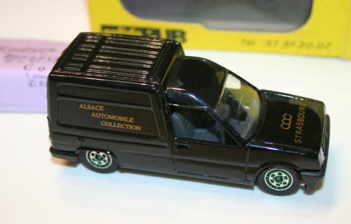 Solido pub renault express - pub,