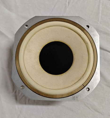 Haut parleur subwoofer blanc - haut-parleur,