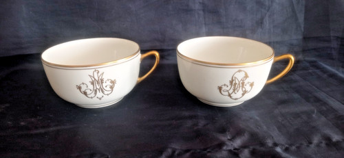 Grandes tasses petit - tasses,