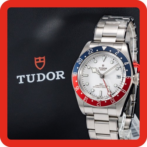 Top mint tudor - black, bay