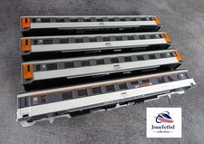 JOUEF HO 1/87  4 caisses et châssis nus  pour voitures livrée corail