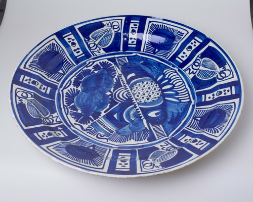 Faience delft beau plat - de,