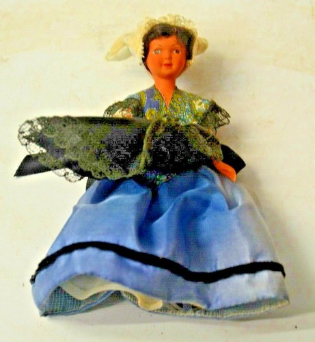 Ancienne poupee souvenir sujet - ancienne,