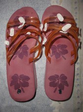 PAIRE DE CHAUSSURES POUR FEMME