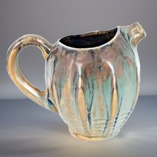 ANCIEN BROC EN TERRE MELEE