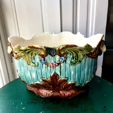 OLD SLIPPERS GARDENER