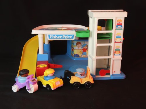 Garage fisher price - fisher, toboggan