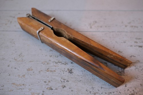 Ancien casse noix - noix, bois