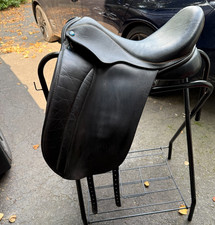 Hulsebos Dressage saddle  OLDER STYLE PINSTRIPE SEAT 17" 3"KNEE BLOCK MW TREE