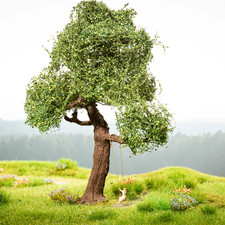 Arbre avec balançoire animée