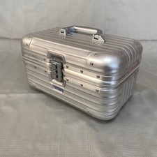 RIMOWA TOPAS Beauty Case