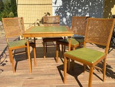 Table à cartes + 4 chaises