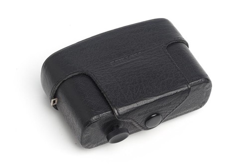 Minox étui cuir - en,