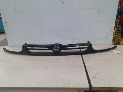 Calandre nissan serena phase - calandre,