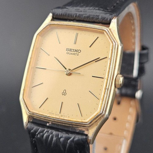 Seiko chariot quartz gold - seiko,