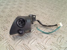 COMMANDE DE RADIO AU VOLANT