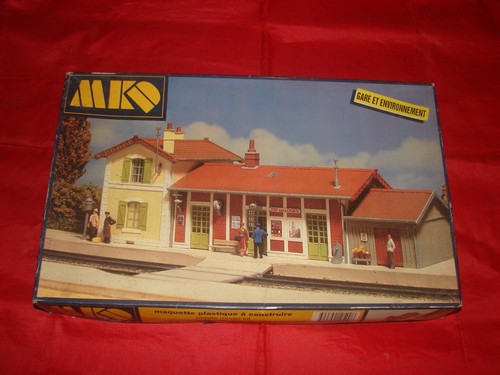 Mkd maquette gare - ho,