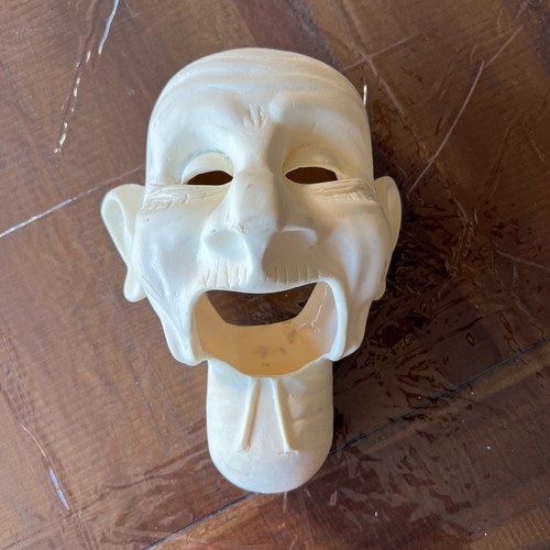 Ventriloquist figure head - figure,