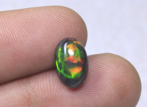 Pierre précieuse cabochon