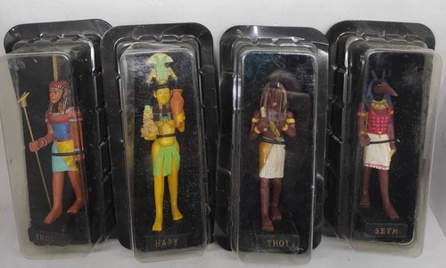 Lot figurines hachette - ,