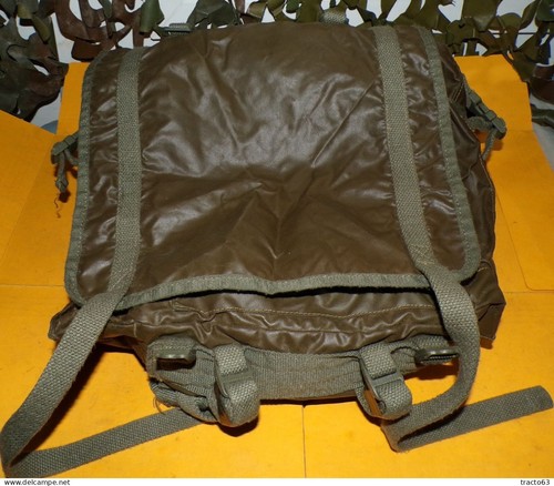 Musette militaire de - musette,