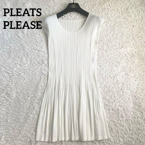 Pleats please issey - issey, miyake