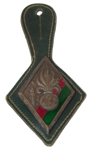 Insigne pucelle 4ème - , re
