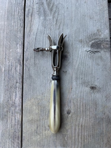 Ancien manche gigot pince - à,