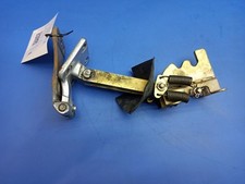 Charnière Inférieure De