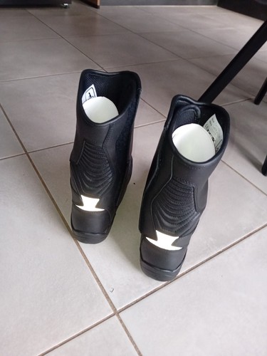 Botes moto neuves - de,
