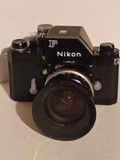 Appareil photo NIKON F avec