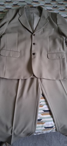 Costume cérémonie de - costume,
