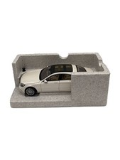 Mercedes Bentz Miniature Car WHT B66960156