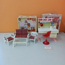 Ensemble de meubles blancs