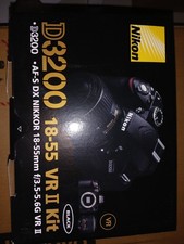 Nikon D3200 + objectif 18-55