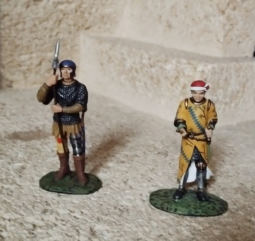 Altaya lot 2 figurines - 2,