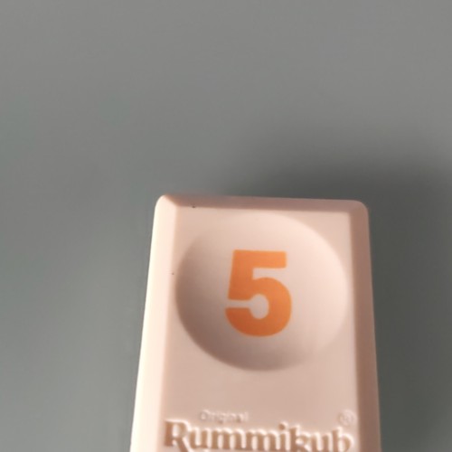 Tuile chiffre orange pièce - tuile,