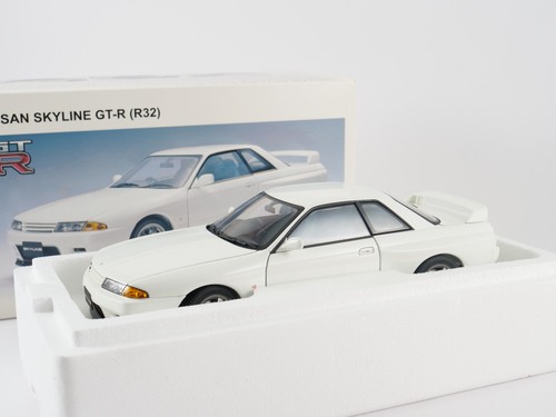 Auto art nissan skyline - auto,
