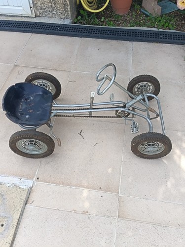 Karting kart voiture - voiture, À