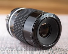 Nikon Japan Nikkor 105mm AI-S