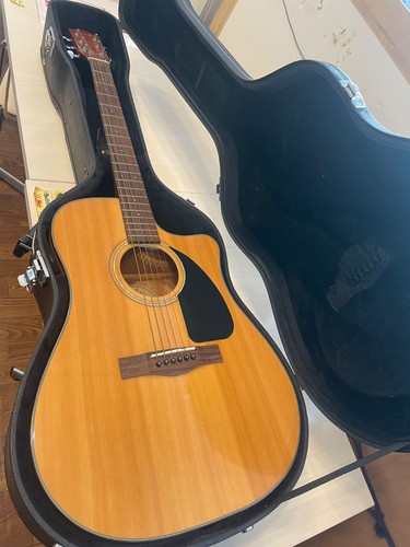 Guitare acoustique électrique